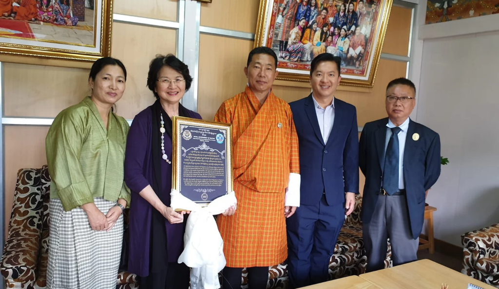 92b0b096aad369a3381dfacabf40224a